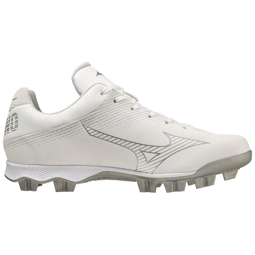 The Mizuno Finch Lightrevo TPU Women's Molded Fastpitch Softball Cleats (320665) feature a white design with silver accents, Jennie Finch inspiration, a low-cut profile, molded studs for traction, and a stylized Mizuno logo.