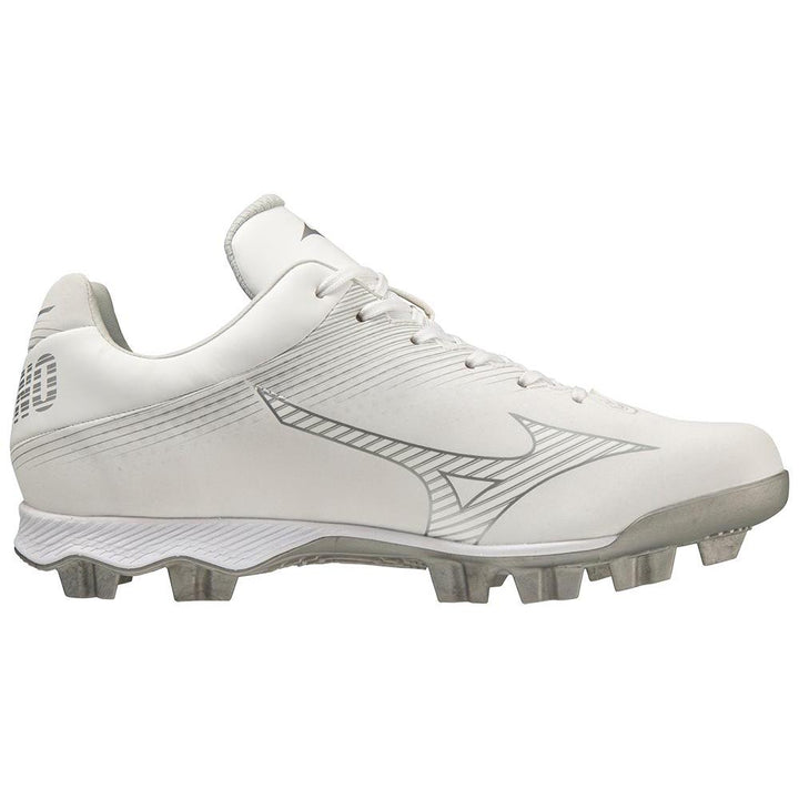 The Mizuno Finch Lightrevo TPU Women's Molded Fastpitch Softball Cleats (320665) feature a white design with silver accents, Jennie Finch inspiration, a low-cut profile, molded studs for traction, and a stylized Mizuno logo.