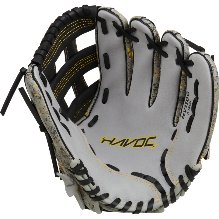 Easton Havoc 11" Youth Baseball Glove: EHV110G