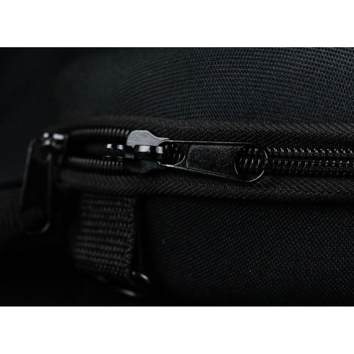 Close-up of the black zipper on the Lizard Skins Hat Guardian: HATGD100 case, showcasing fabric texture and stitching. The image highlights the durable construction by Lizard Skins for reliable hat protection.