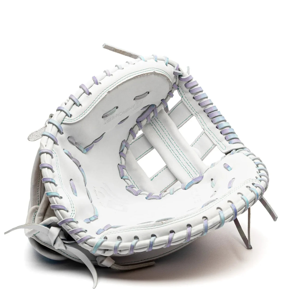 Nokona Halo 34″ Fastpitch Catcher’s Mitt: WHT-EPV3400H in white with iridescent purple lacing.