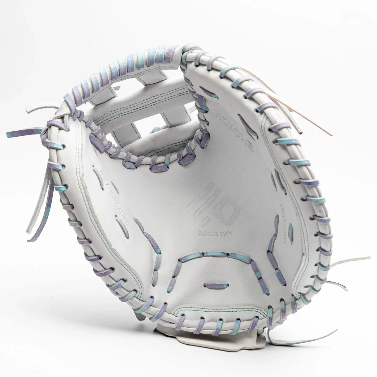 Nokona Halo 34″ Fastpitch Catcher’s Mitt: WHT-EPV3400H in white with iridescent purple and blue lacing.