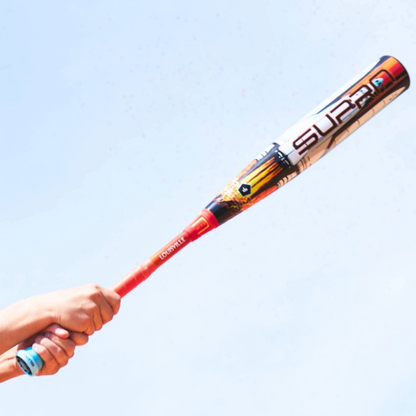 A person firmly grips the handle of a vibrant 2026 Louisville Slugger Supra Starship (-10) 2 3/4" USSSA Baseball Bat (WBL4183010) against a clear blue sky.