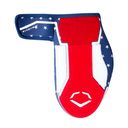 Show your EvoShield pride with this red, white, and blue golf putter cover featuring stars, a white EvoShield logo, and Velcro closure—an ideal match for fans of the EvoShield Shorty Sliding Mitt 2.0 (WB57728).
