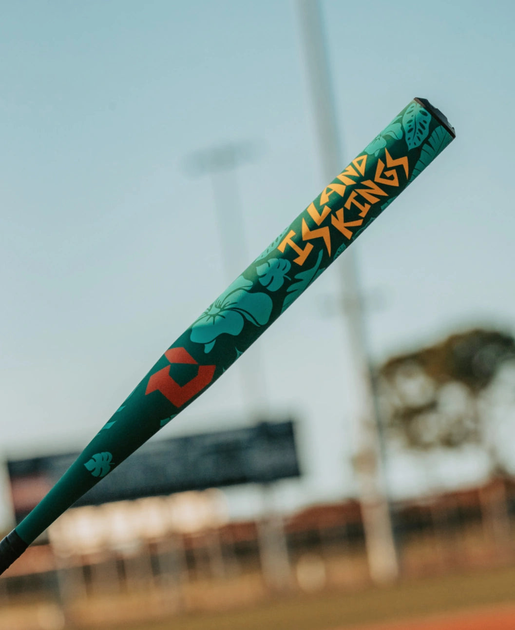 2027 DeMarini Island Kings 13" Endload NSA USSSA Slowpitch Softball Bat: WBD2689010