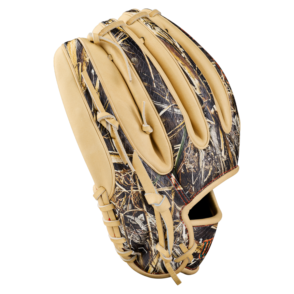 A Wilson A2000 GH2 11.75″ Gunnar Henderson GM Baseball Glove (WBG0009601RT1175) featuring a tan leather border and a camouflage-patterned interior, displayed against a plain white background.