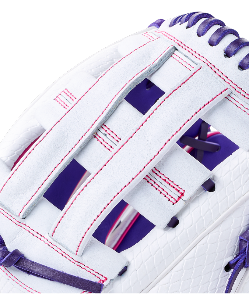 Close-up of a white Wilson A1000 FP1712SS 12″ Fastpitch Glove featuring a dual post web with purple lacing and pink stitching.