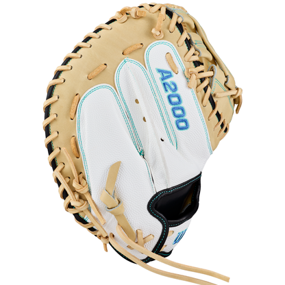 The Wilson A2000 FPCM23SS 34″ Fastpitch Catcher’s Mitt (WBG07301RT34) features a white and tan design with black stitching and bold blue “A2000” lettering on the back. Crafted for optimal performance behind the plate, this lightweight Wilson mitt includes a Dual Post Web for enhanced stability.