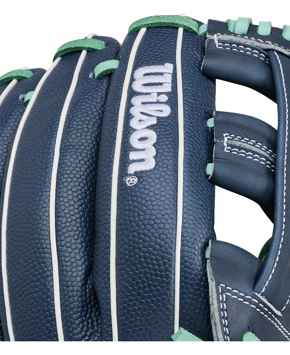 Wilson A1000 DW5 LIBERTY 12" Baseball Glove: WBG24901RT12