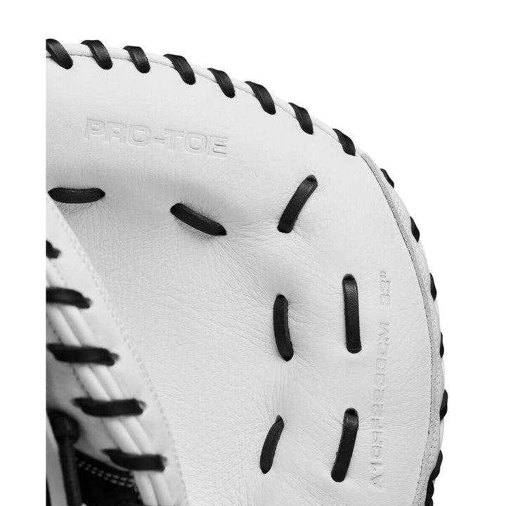 Wilson A1000 CM33 33" Fastpitch Catcher's Mitt: WBW10148033