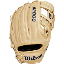A Wilson A2000 1786 11.5" baseball glove (WBW102072115) is shown on a white background.