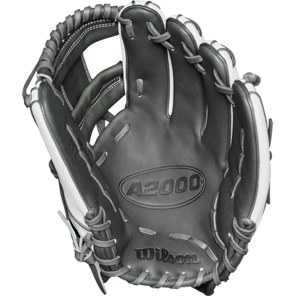 A Wilson A2000 H75SS 11.75" Fastpitch Glove (WBW1026231175) is shown on a white background.