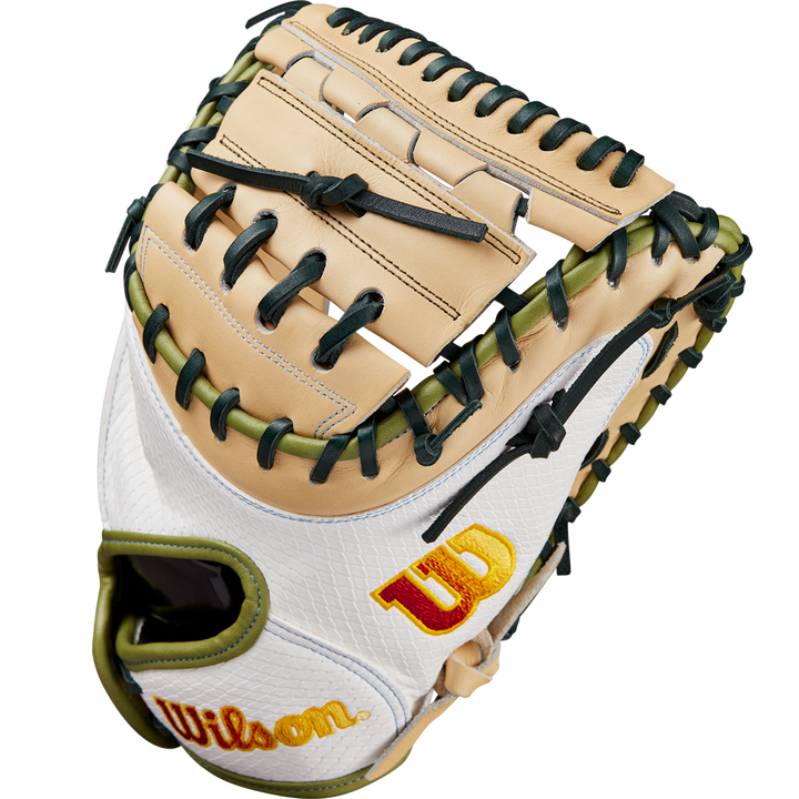 Wilson A2000 FPCM23SS 34" Fastpitch Catcher's Mitt - FALL 2024: WBW10273934