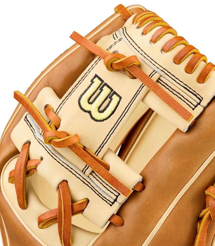 A close-up of the Wilson A2000 1786 11.5" Baseball Glove (WBW104109115), made from durable Pro Stock Leather.
