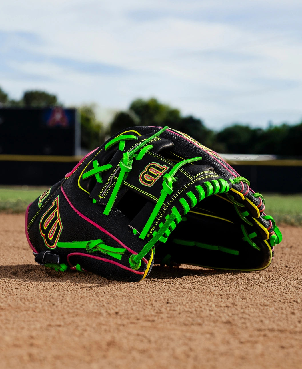 Wilson A2000 1975SS 11.75" Baseball Glove: WBW1045961175