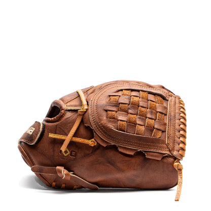 Nokona Walnut EP 12″ Fastpitch Glove: W-EP-V1200 in brown Walnut Crunch™ leather, featuring a closed basket weave web.
