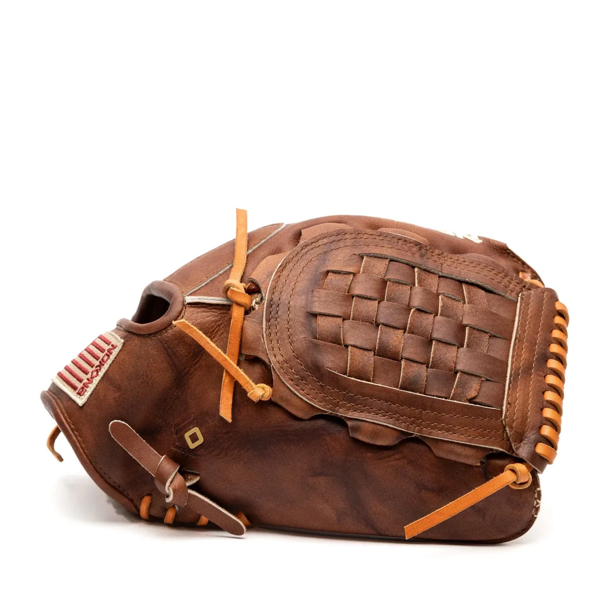 Nokona Walnut EP 13″ Baseball Glove: W-EP1300C in Brown Walnut Crunch leather featuring a woven web and tan lacing.