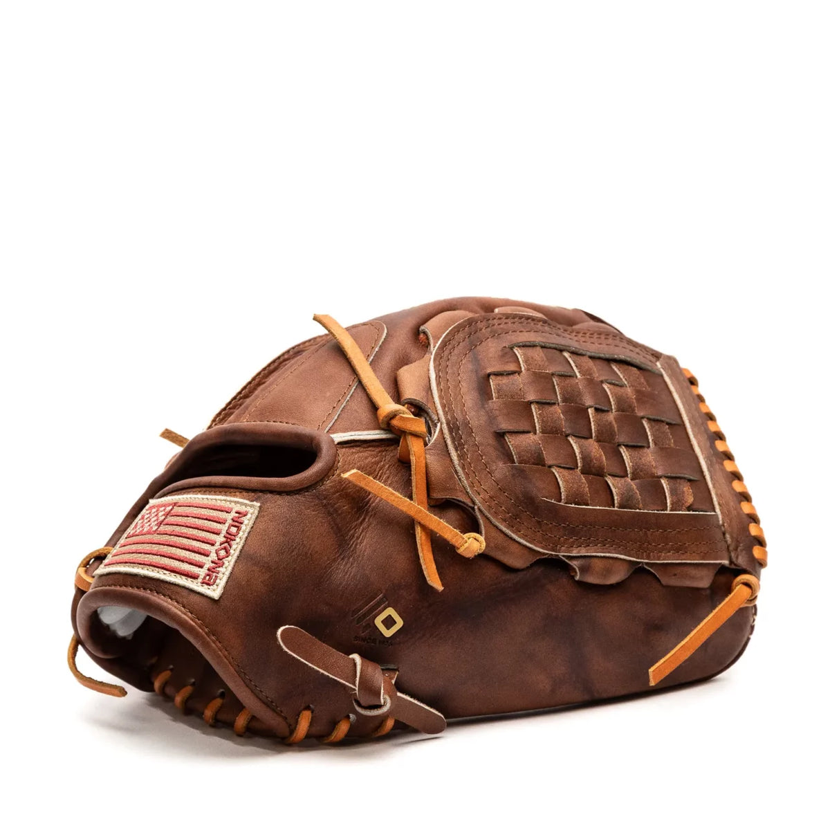 Nokona Walnut EP 13″ Baseball Glove: W-EP1300C in brown walnut crunch leather, featuring a woven web and an American flag patch on the wrist strap.