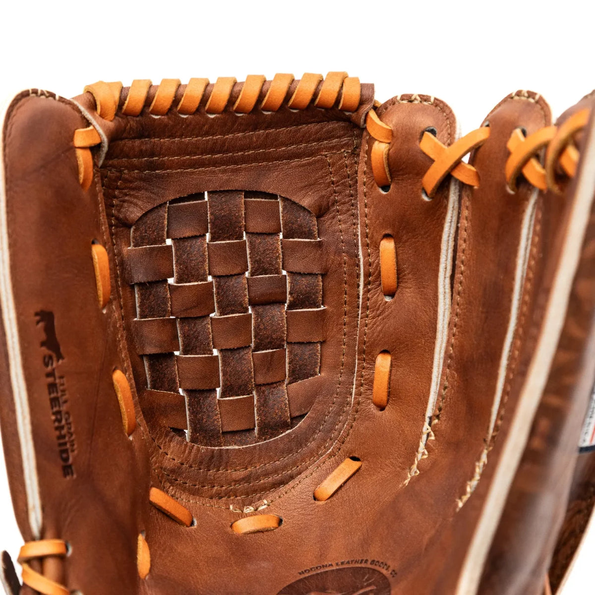 Nokona Walnut EP 13″ Baseball Glove: W-EP1300C made of Walnut Crunch leather, featuring a woven basket-weave web and tan lacing.