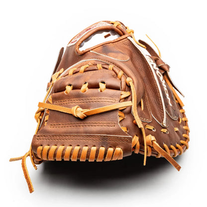 Nokona Walnut EP 33.5″ Baseball Catcher’s Mitt: W-EP3350 in brown Walnut Crunch leather with light tan lacing.