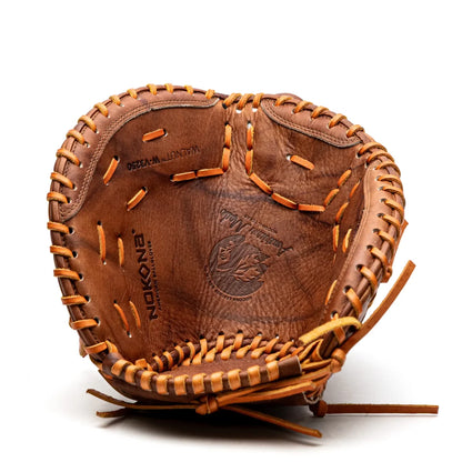 Nokona Walnut EP 32.5″ Fastpitch Catcher’s Mitt: W-EPV3250 in Brown Walnut Crunch leather with tan lacing and Precision Edge construction.