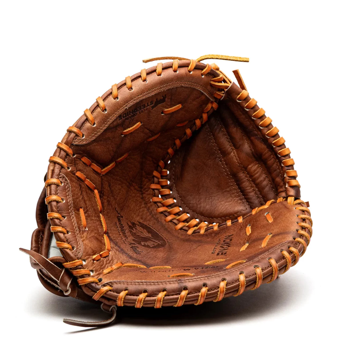 Nokona Walnut EP 32.5″ Fastpitch Catcher’s Mitt: W-EPV3250 in Brown Walnut Crunch leather with tan lacing and Precision Edge construction.