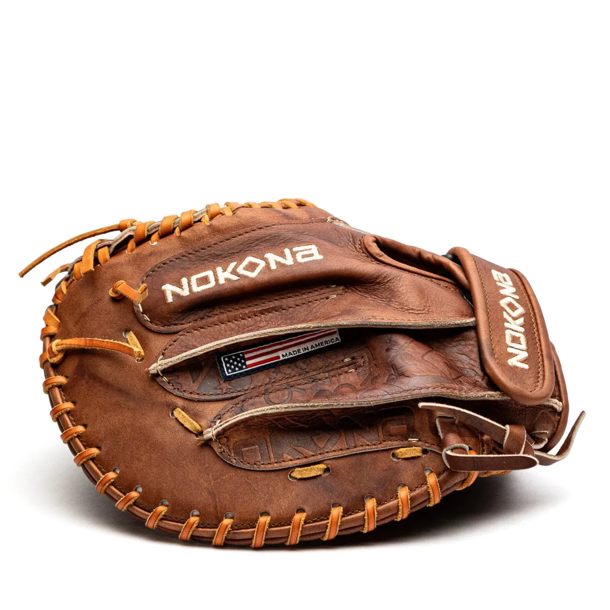 Nokona Walnut EP 32.5″ Fastpitch Catcher’s Mitt: W-EPV3250 in Brown Walnut Crunch leather featuring Precision Edge construction, a thick web, and an American flag patch.