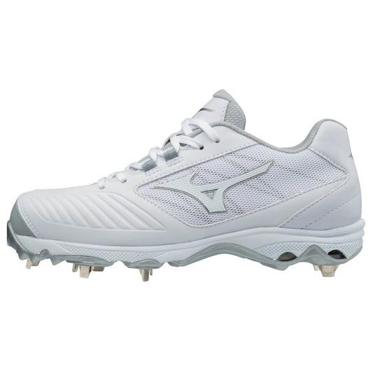 Mizuno 9-Spike Advanced Sweep 4 Women's Metal Fastpitch Softball Cleats: 320569