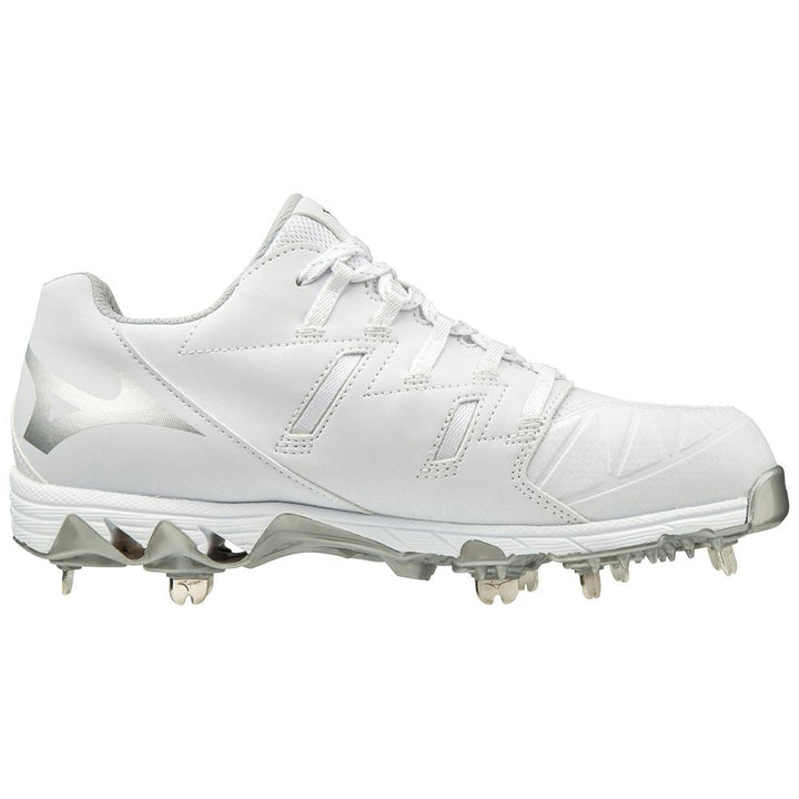 Mizuno 9-Spike Swift 6 Women's Low Metal Fastpitch Softball Cleats: 320588