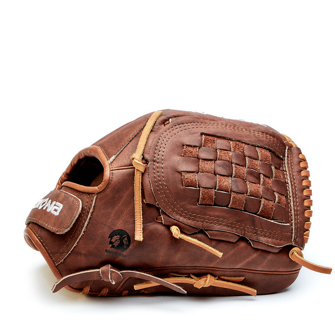 Nokona Walnut 12.5" Fastpitch Glove: W-V1250